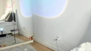 Yournaughtymiss 2022-10-04 14:46