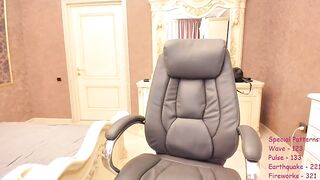 Lindamei slim asian girl shows her body on cam and starts rubbing pussy 2019-12-10 18:23