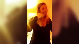 Hot_blondiex 2023-03-17 11:36
