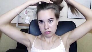 Smillingjen young beauty masturbates pussy through panties 2019-07-27