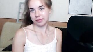 Smillingjen young beauty masturbates pussy through panties 2019-07-27