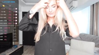 Sweetyarya hot blonde spreads her legs and masturbates pussy 2019-09-06