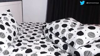 Beyondthepleasuree amateur horny brunette fucks her ass with a dildo 2019-09-06