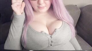Kriisrus lady with pink hair plays with her big tits 2020-02-03