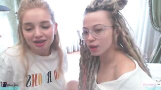 Huntertiana young lesbians sucking, licking tits and kissing 2020-02-20 10:40