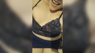 Elizconejita1 shy lady in a bra demonstrates her natural breast 2020-03-26