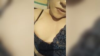 Elizconejita1 shy lady in a bra demonstrates her natural breast 2020-03-26