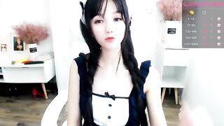 Cnswag young asian takes off her bra and touches her neat boobs 2020-03-28
