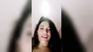 Vanesa sexxy latina with big round tits enjoys a porn toy in her vagina 2020-03-30