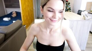 Love you to123 busty beauty in black stockings loves to masturbate vagina in a chair 2020-01-03