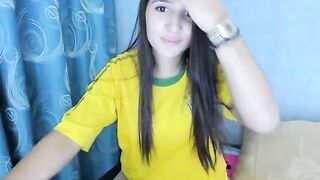 Sweetylaurie young soccer fan leaves underwear and twirls her ass 2020-02-02