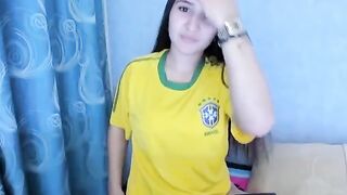 Sweetylaurie young soccer fan leaves underwear and twirls her ass 2020-02-02