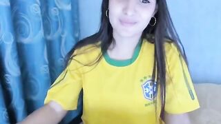 Sweetylaurie young soccer fan leaves underwear and twirls her ass 2020-02-02