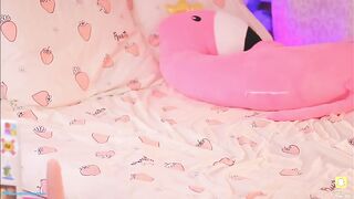 Baby betty teen girl with tattoos masturbates wet pussy in bed 2020-02-24