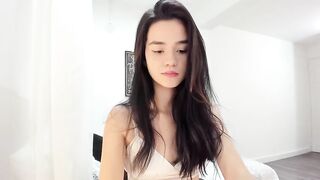 Winonaoak skinny chick takes off her underwear and shows off her perfect body 2020-03-12