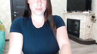 Valeriaval1 stunning plump lady bares her huge mouth-watering boobs to suck her protruding nipples 2020-03-13 19:48