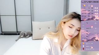 Mikakimura fair-haired Asian jerks off her juicy cunt with a sex toy on all fours 2020-05-23