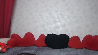 1dream_magical bbw brunette shakes her boobs and spreads oil over her breast 2020-06-17 11:17