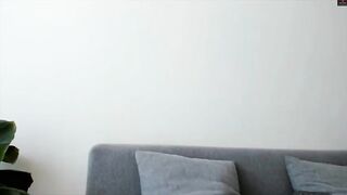Arianaonfire blonde in white lingerie inserts a toy into her hairy vagina 2020-08-27