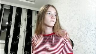 Mysat young girl in a striped t-shirt gets very excited for pussy masturbation 2020-09-17 18:54