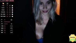 Theellenshow sexy blonde turns off the light in the room and shows off her naked round tits 2020-09-17 20:13