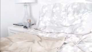 Katy_kat_ busty milf having fun with toys in bed 2020-10-12