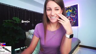 Anna_shine_ beauty in a tight blouse gently drives a vibrator on her pussy 2020-12-02