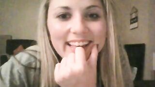 Lil_nikki_3 mouth-watering solo of a pervert girl 2020-12-08