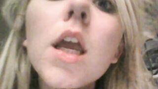 Lil_nikki_3 mouth-watering solo of a pervert girl 2020-12-08