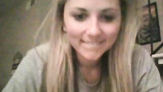 Lil_nikki_3 mouth-watering solo of a pervert girl 2020-12-08