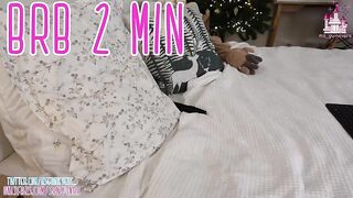 Ms_guinevere hot blonde with big tits fingering pussy lying on bed 6:44 2020-12-20