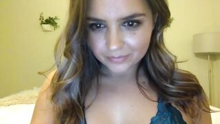 Emilyxbanks gorgeous girl takes off her blue bra and shows her juicy tits 11:31 2020-01-30