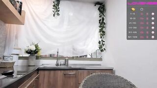 Hollybaker brunette squeals loudly while sex machine fucks her tight vagina 2020-03-09