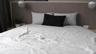 Shyschoolgrl Girl in short shorts laying in bed in front of cam 2020-03-19 08:53
