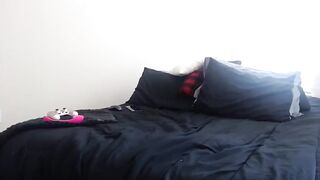 Lopezbecky busty beauty in glasses takes off her panties and stay doggy style on the bed 2020-03-25