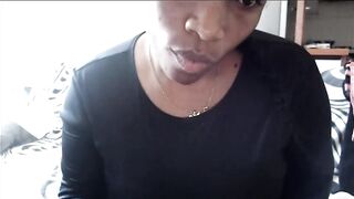 Madalina fun fat black woman takes off her white t-shirt to demonstrate her huge boobs and an appetizing ass 2020-05-21 14:24