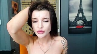 Marti_lovely hot fashion model loves shaking tits and sucking a big dick 2020-08-29