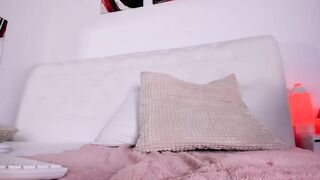 Daisyd1_ young beauty slowly touches her elastic boobs and pinches nipples 2020-11-29