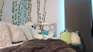 Vera_velvet kinky teen with long hairs shows her small boobs 2021-01-12