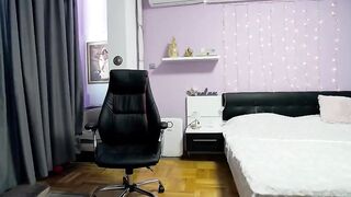 Pam___beautiful busty mom in pantyhose fingers clitoris 2021-01-16