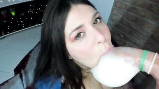 Bigbunnyass naked brunette polishes cock of her lover in a condom 2021-02-14