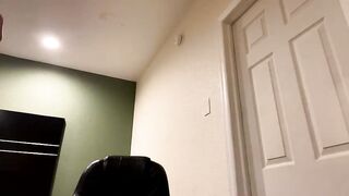 Mariah95 Blonde teen sucks a dildo and shows her pussy in close up 2021-05-03 12:11