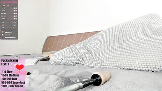 Bella_juicy depraved blonde substitutes her ass for big dick sex machine 2021-04-06