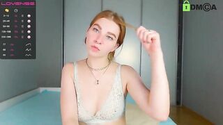 Zoe_0 amateur horny girl inserts several toys at once in her pink pussy 2021-06-04
