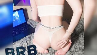 Im_lil_tiffany brunette performs a hot dance and shows her mouth-watering boobs 2021-04-23