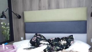 Crazydaisy_ young beauty takes off her skirt and twirls her gorgeous ass 22:34 2021-04-06