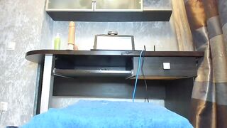 Squirt_blondy redhead girl cums with a squirt after jerking off her vagina 2021-03-29