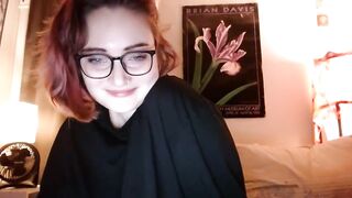 Kittycatmeow118 girl in glasses raises her legs up and passionately masturbates 2021-03-14