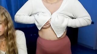Crystalparis amateur blonde plays with delicious tits of her fat girlfriend 2021-02-27