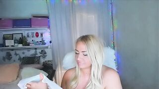 Bbwdesirebbw busty blonde substitutes a juicy hole under the cock of a sex machine 2019-02-08